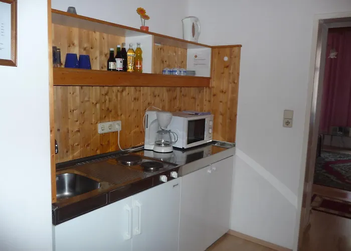 Marien-hof 3*