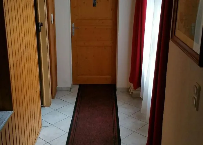 Marien-hof 3*